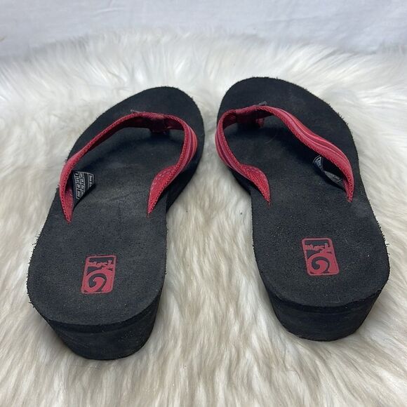 Teva Mush Red Striped Thong Wedge Sandals Sz 8 - Picture 3 of 6